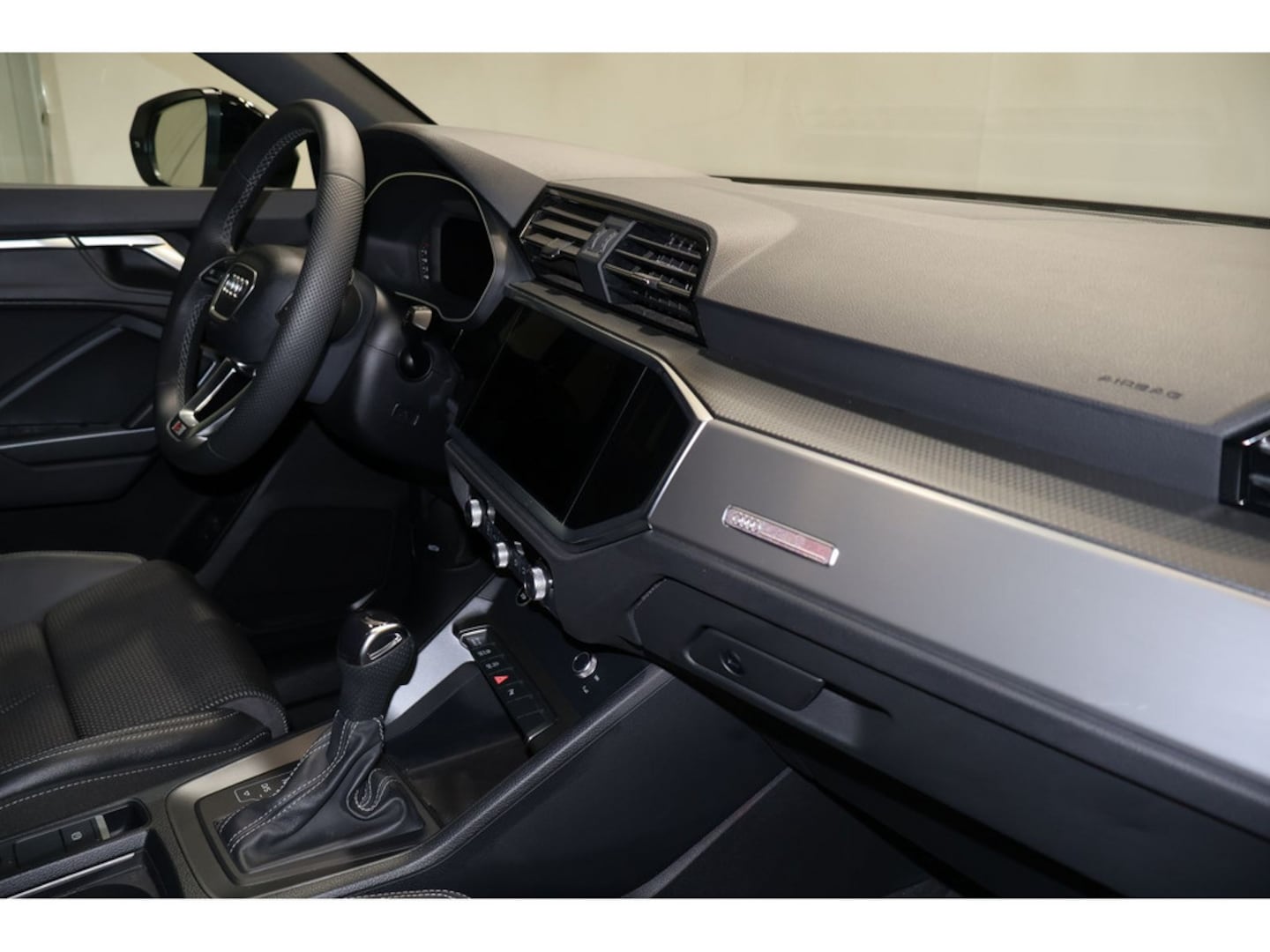 Bild über Audi Q3 Sportback S line 35 TDI S tronic - für weitere Informationen kontaktieren Sie den Audi Partner