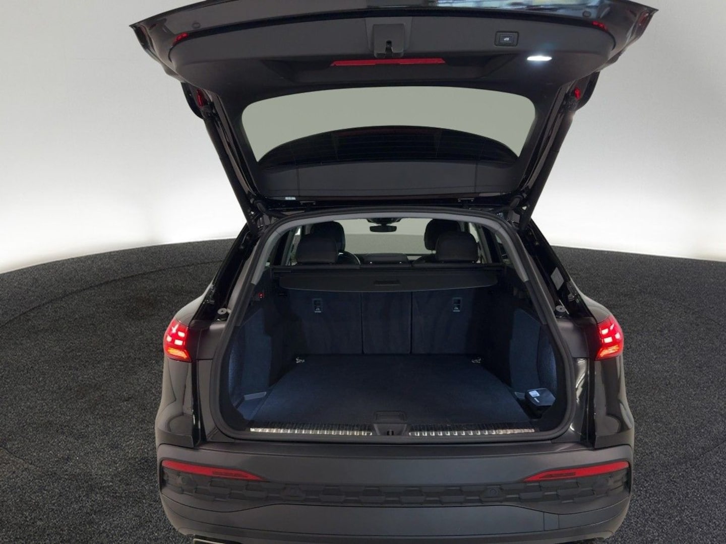 Bild über Audi Q5 SUV TFSI 150 kW S tronic - für weitere Informationen kontaktieren Sie den Audi Partner