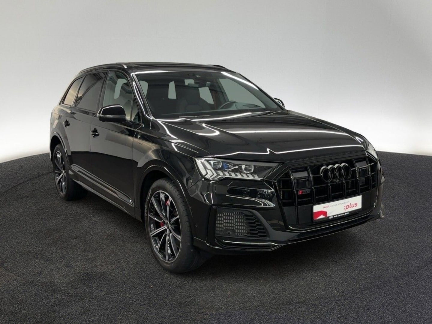 Bild über Audi SQ7 competition plus TFSI quattro tiptronic - für weitere Informationen kontaktieren Sie den Audi Partner