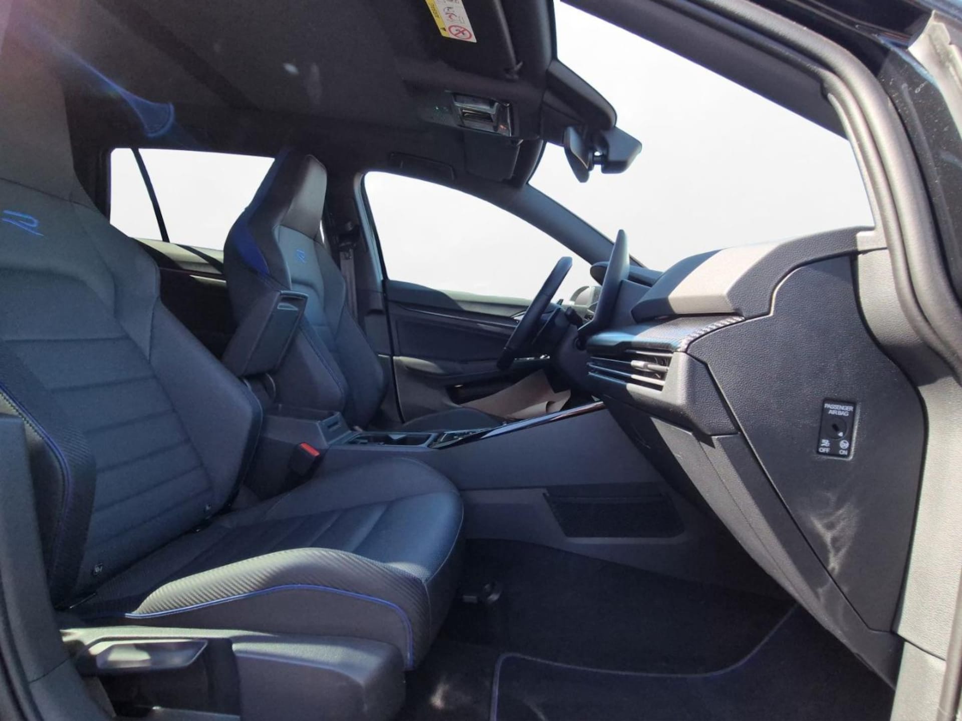 Volkswagen Golf Variant R