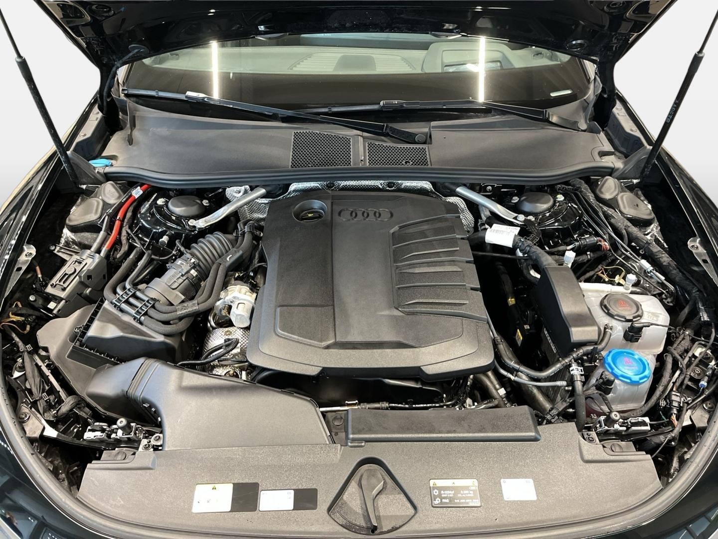 Bild über Audi A6 Limousine TDI quattro 150 kW S tronic - für weitere Informationen kontaktieren Sie den Audi Partner