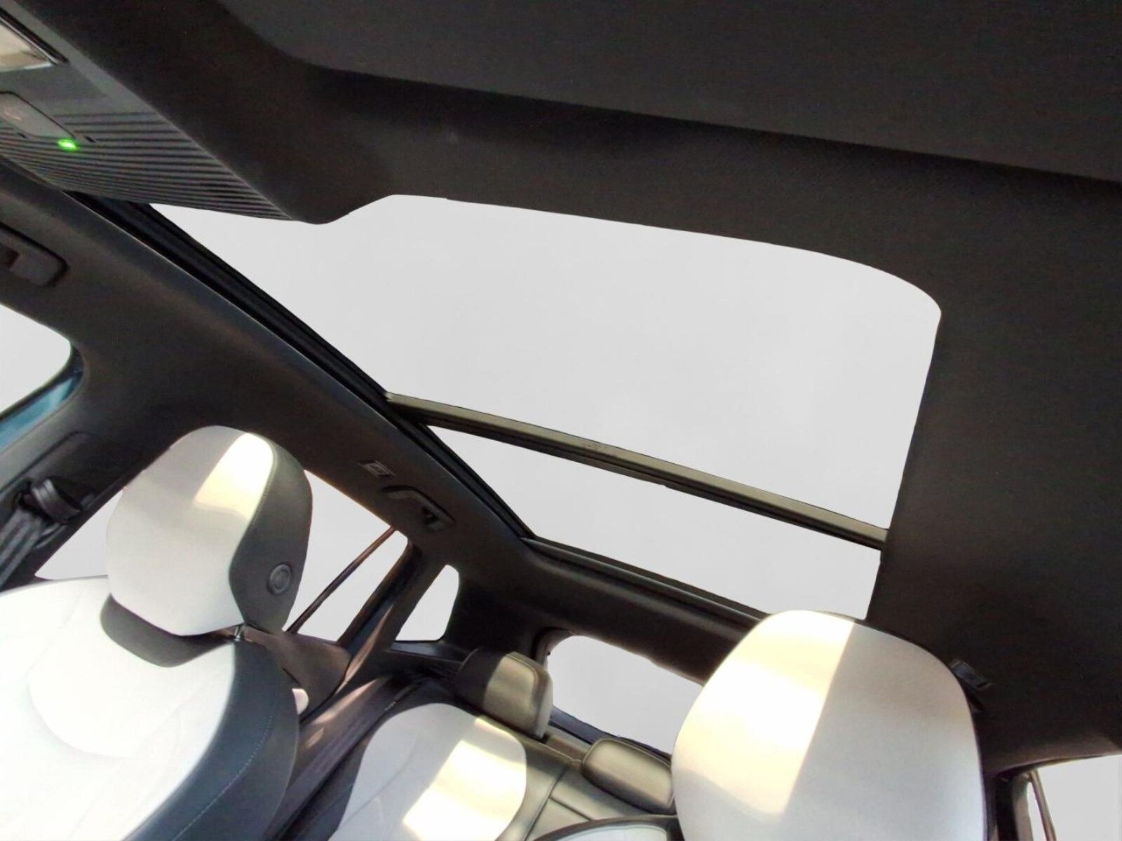 Volkswagen Tiguan – Bild 17
