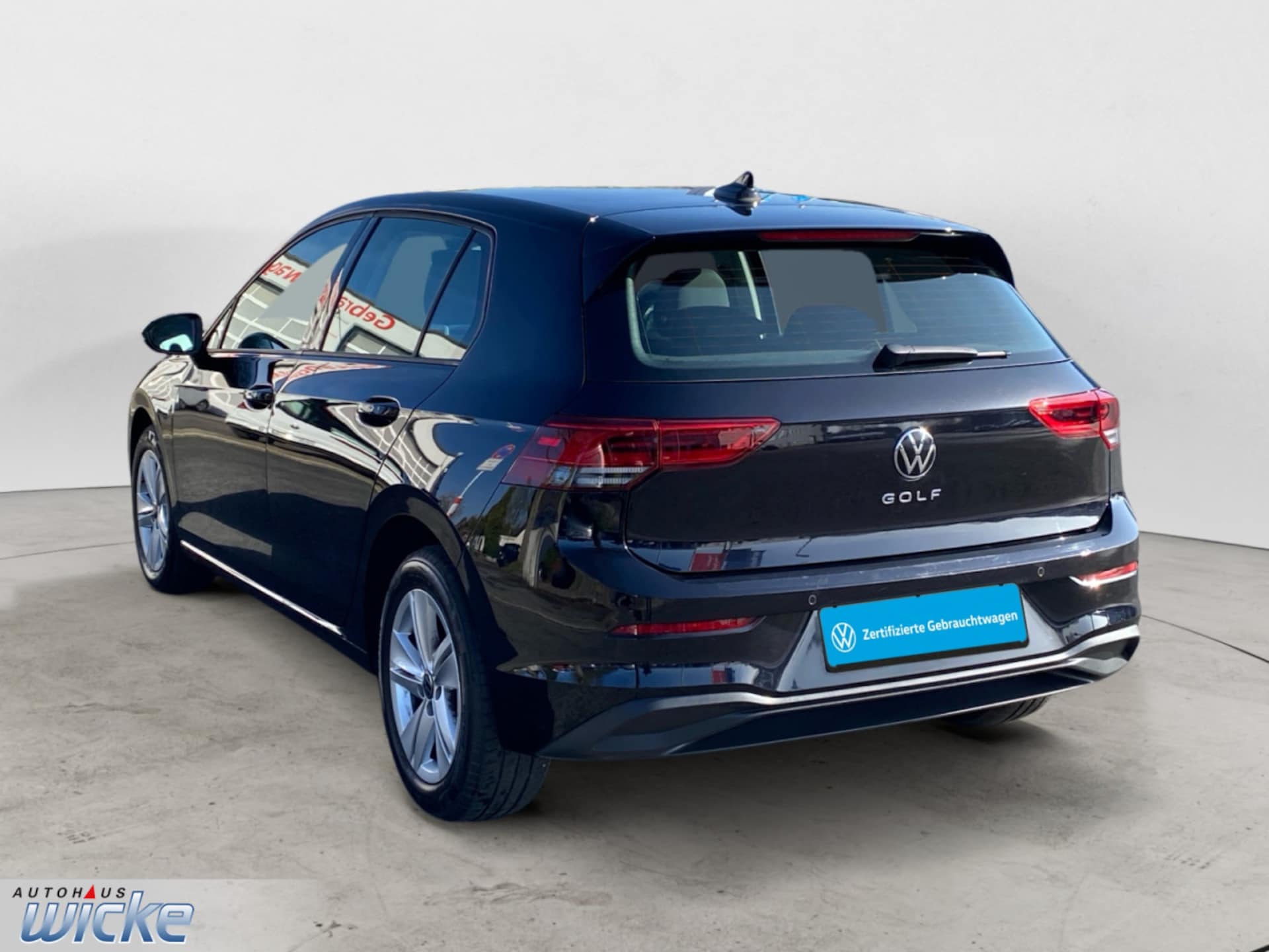 Volkswagen Golf Life