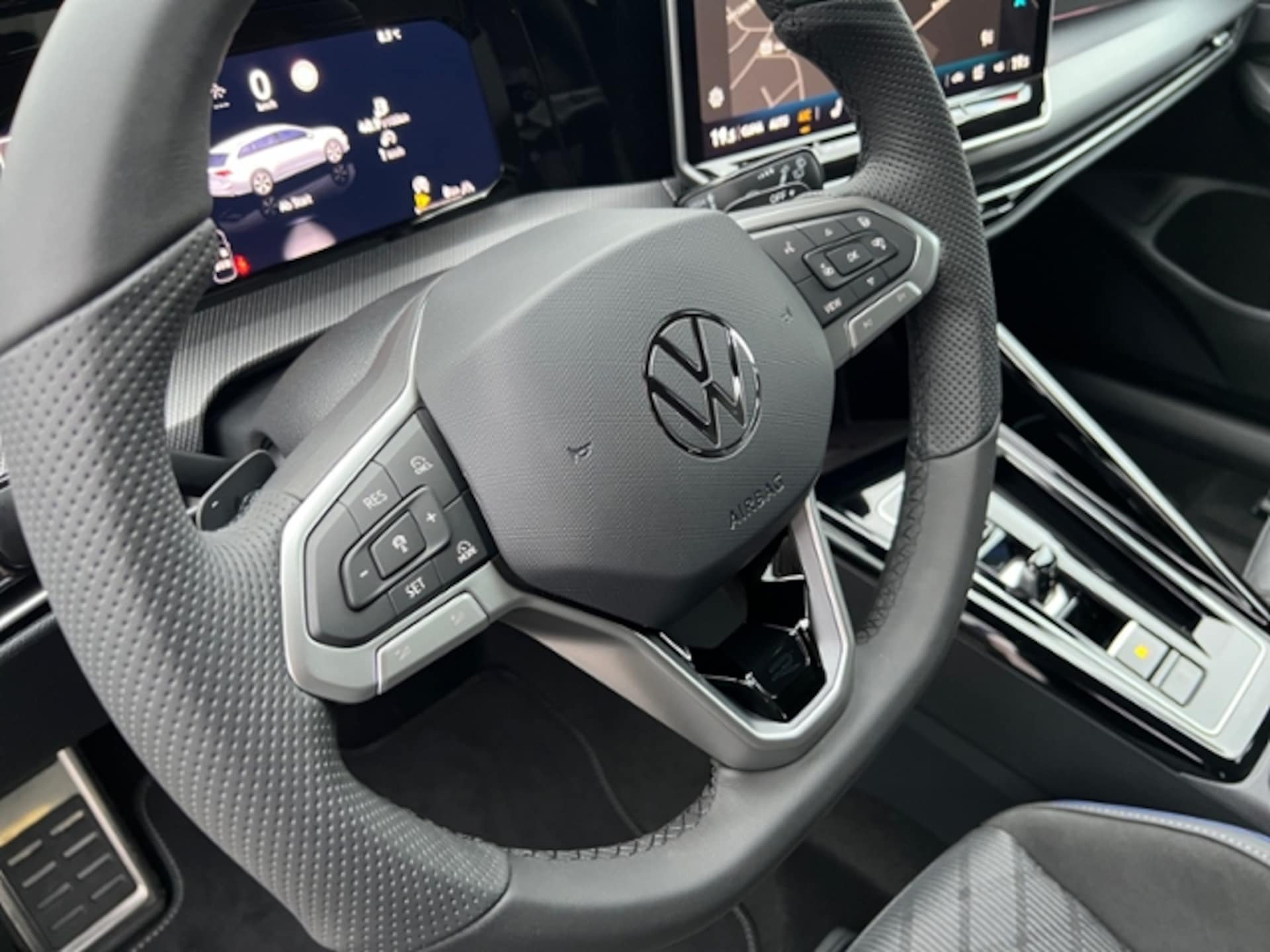 Volkswagen Golf Variant R-Line