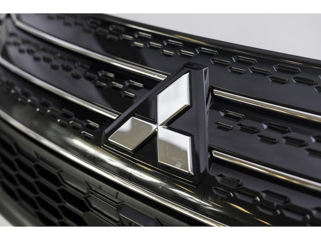 2023 Mitsubishi Outlander