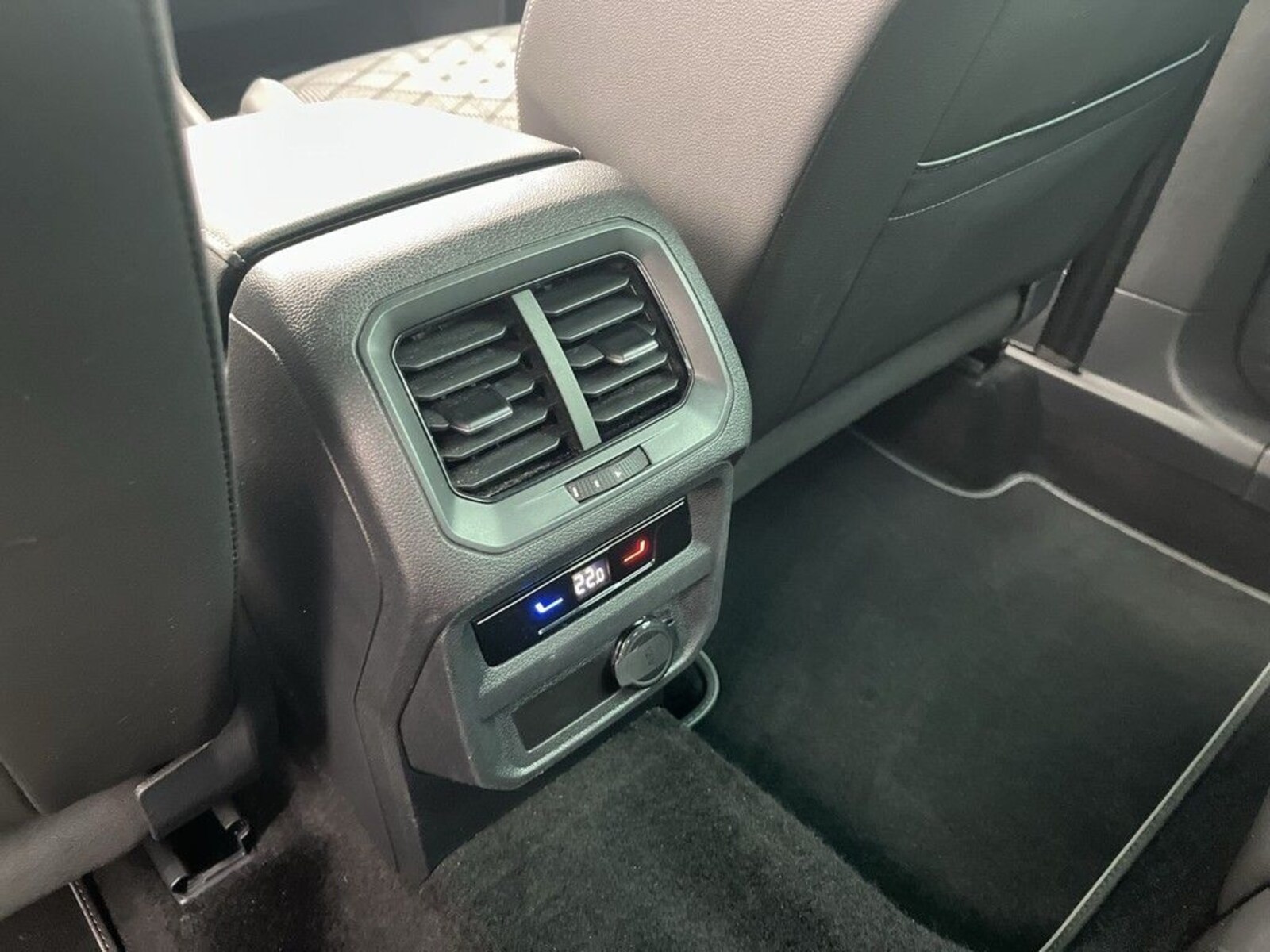 Volkswagen Tiguan – Bild 17