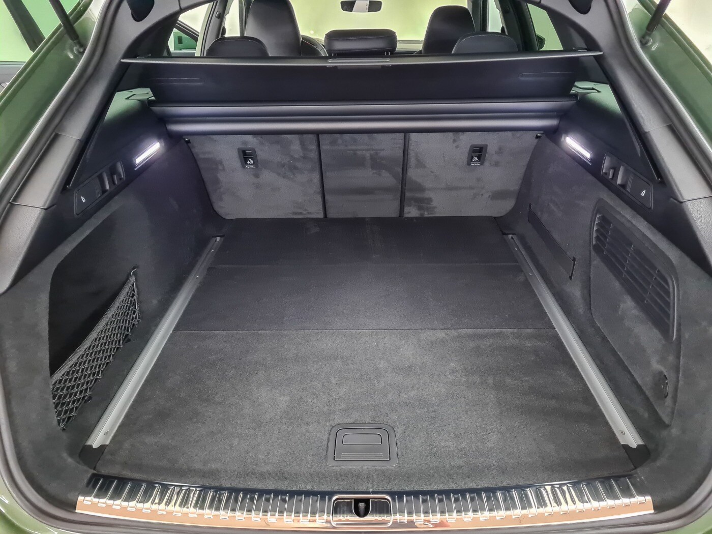 Image about Audi RS 6 Avant performance quattro tiptronic