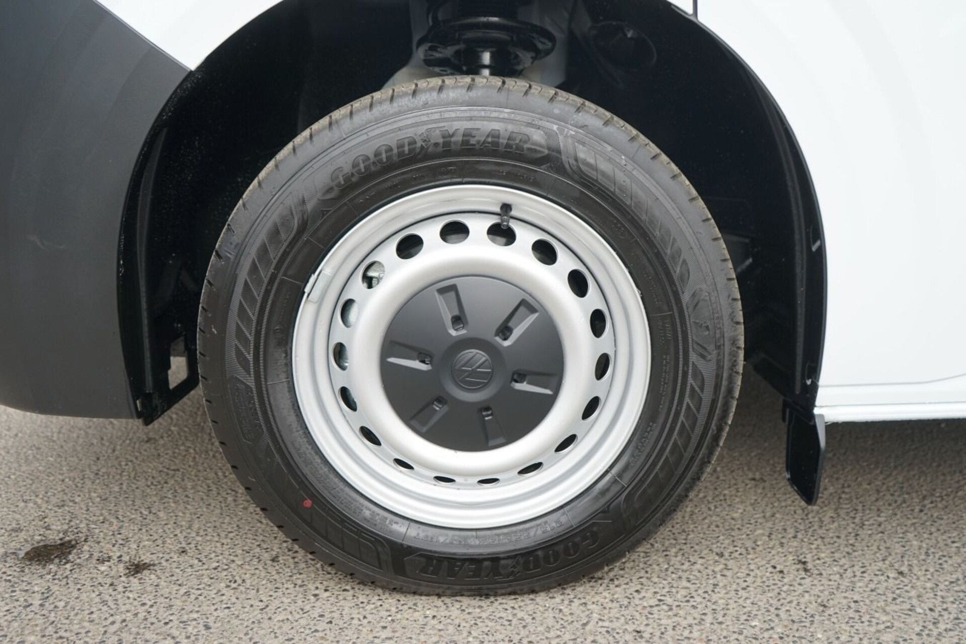 Volkswagen Transporter Kasten langer Radstand