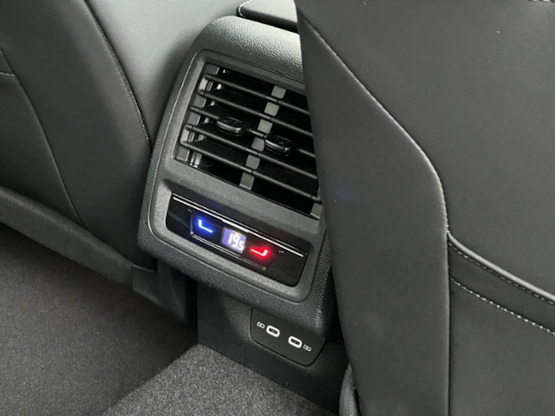 Volkswagen Golf Variant R-Line
