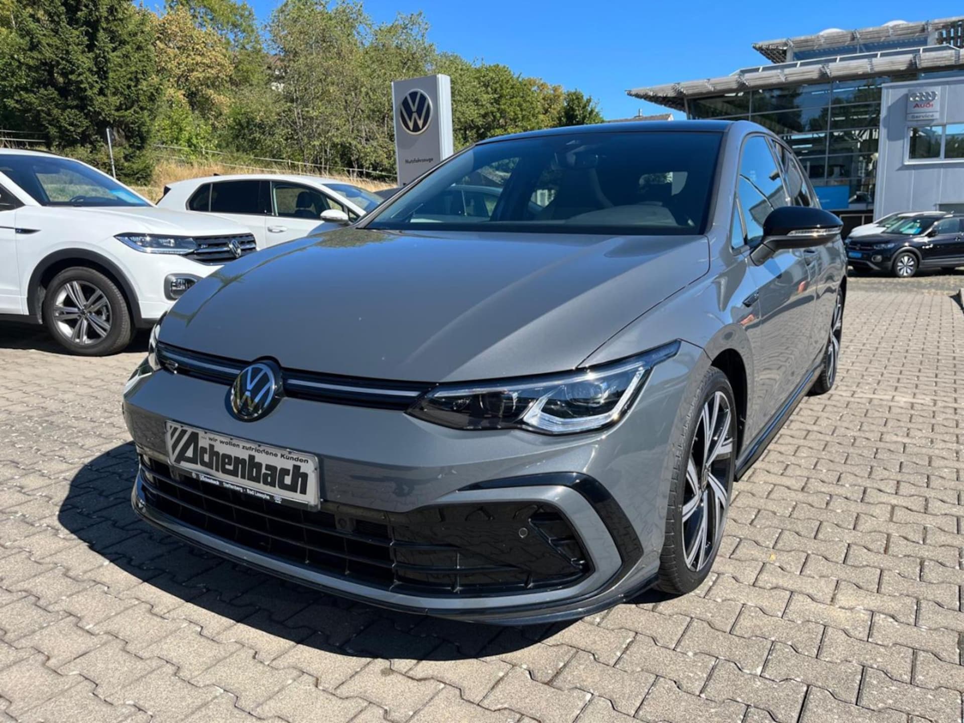 Volkswagen Golf R-Line