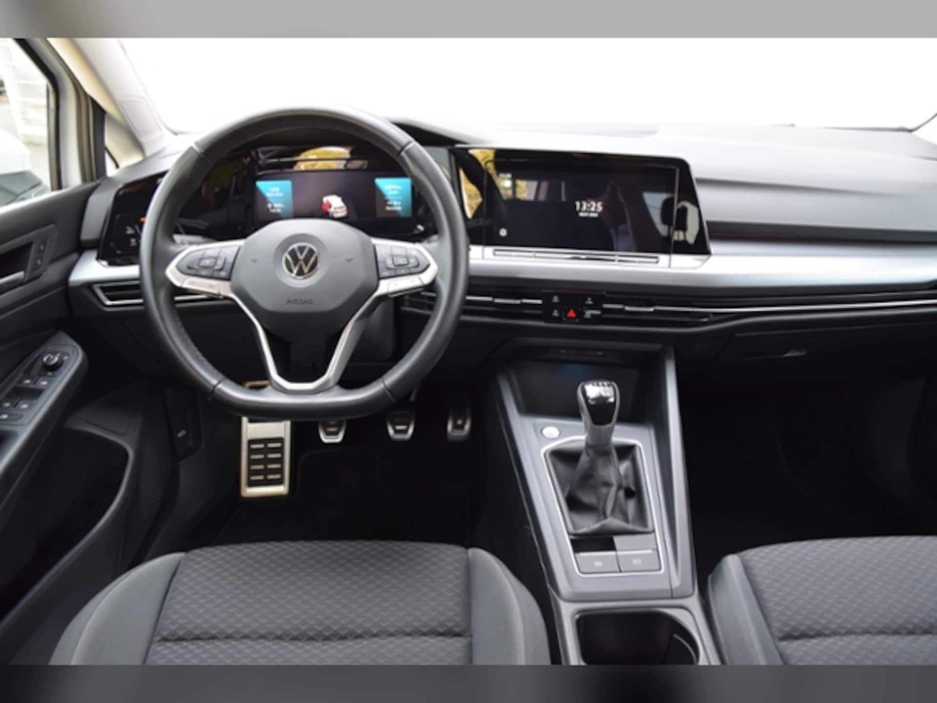 Volkswagen Golf Active