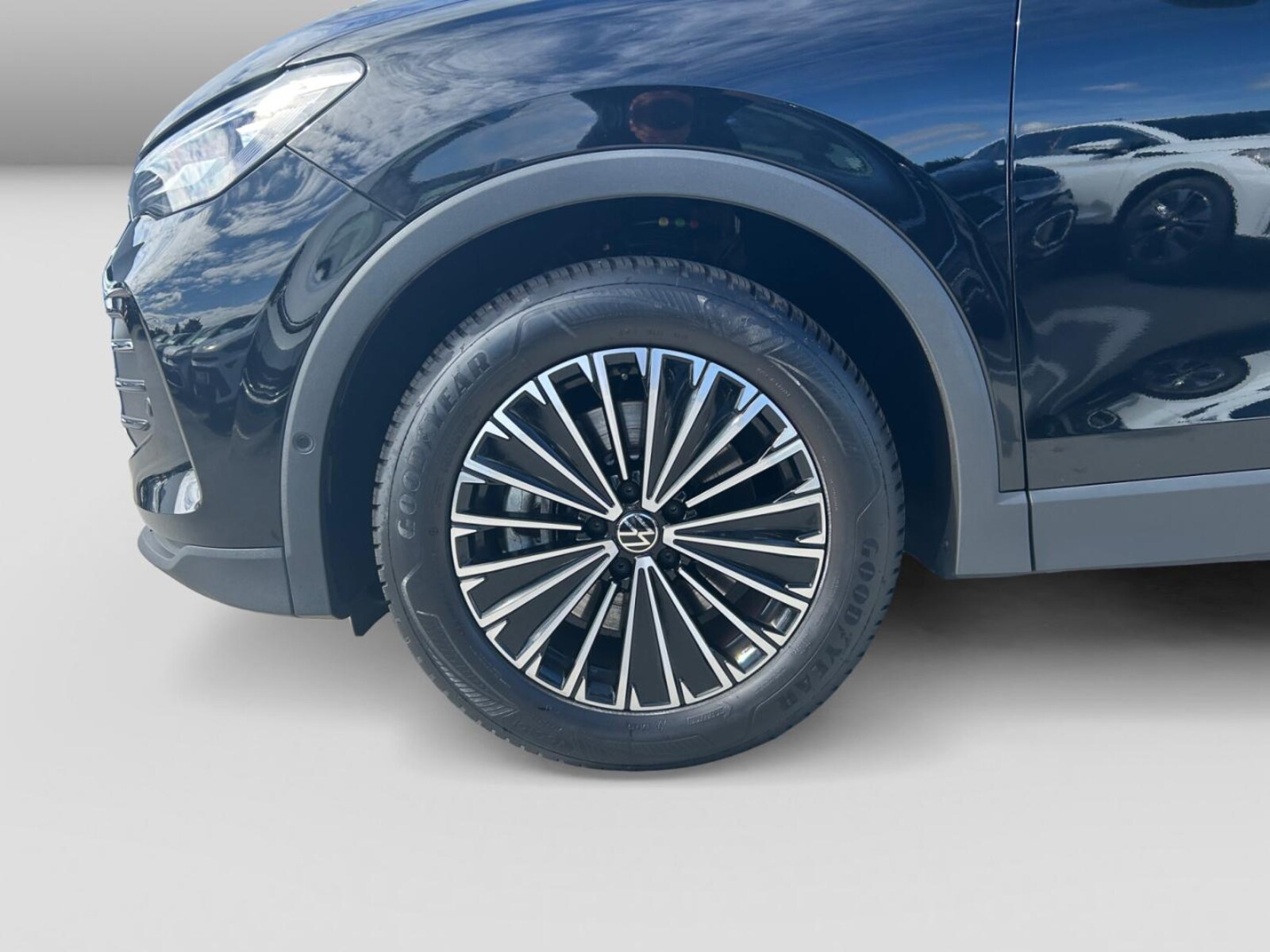 Volkswagen Tiguan – Bild 4