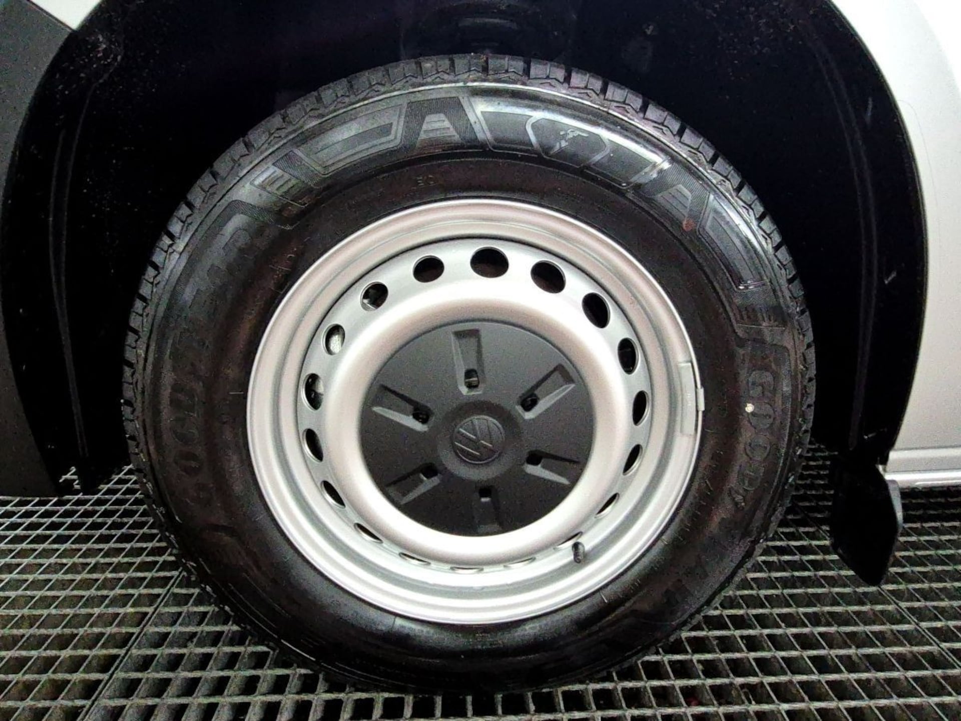 Volkswagen Transporter Kasten kurzer Radstand