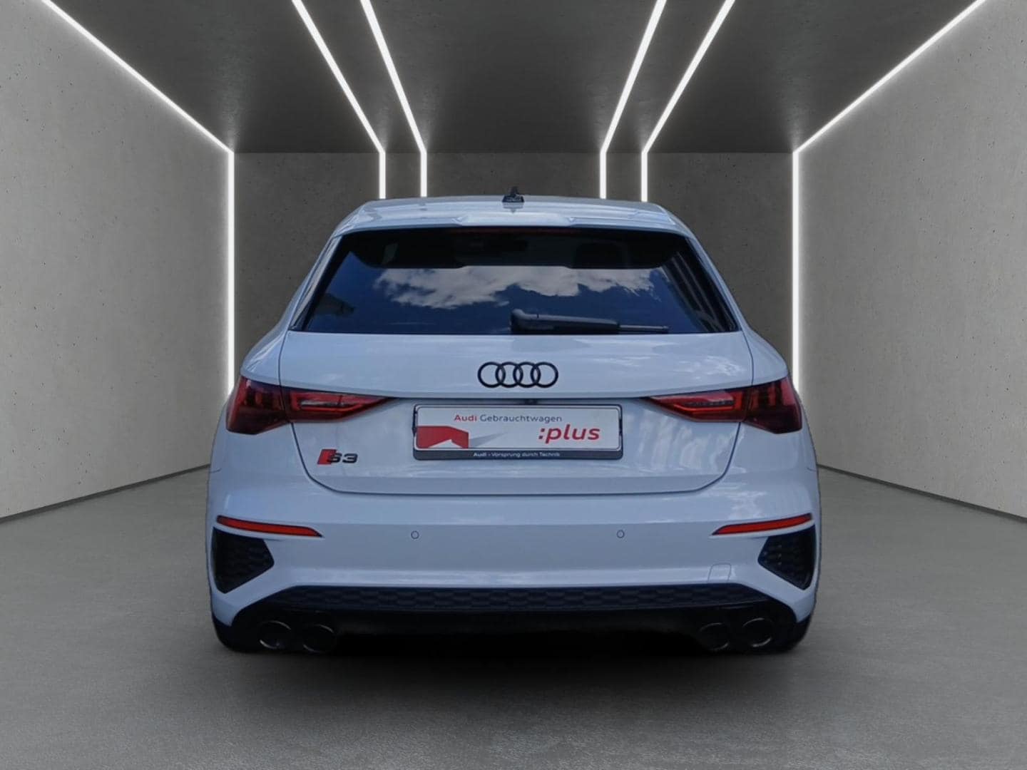 Bild über Audi S3 Sportback TFSI quattro S tronic - für weitere Informationen kontaktieren Sie den Audi Partner