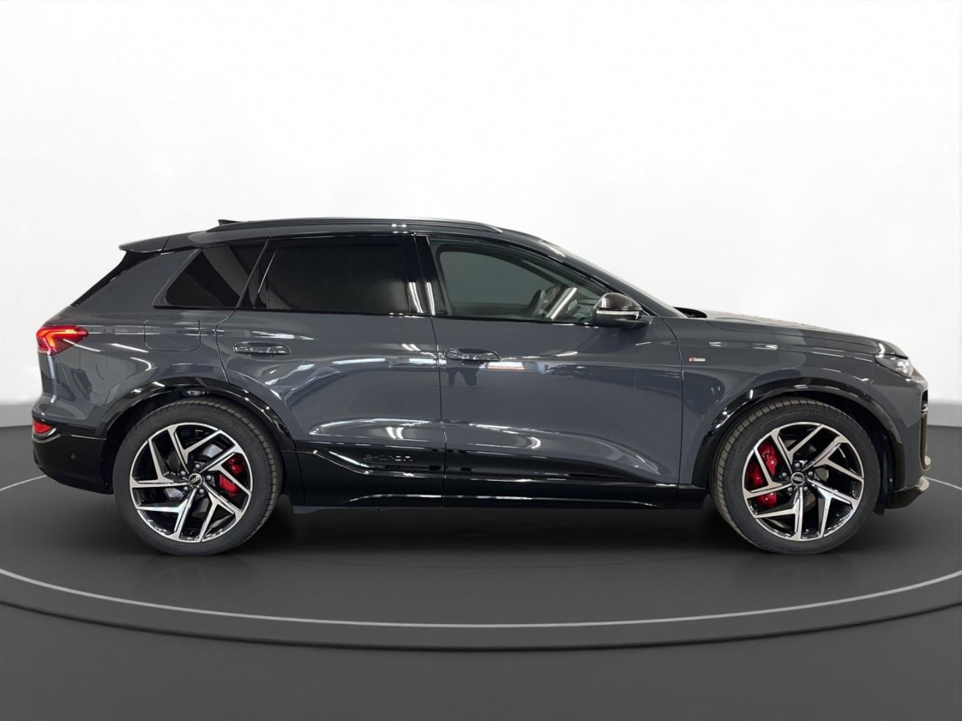Audi Q6 SUV e-tron