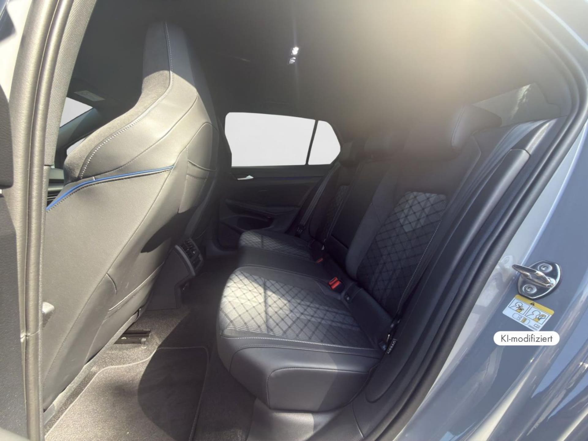 Volkswagen Golf R-Line