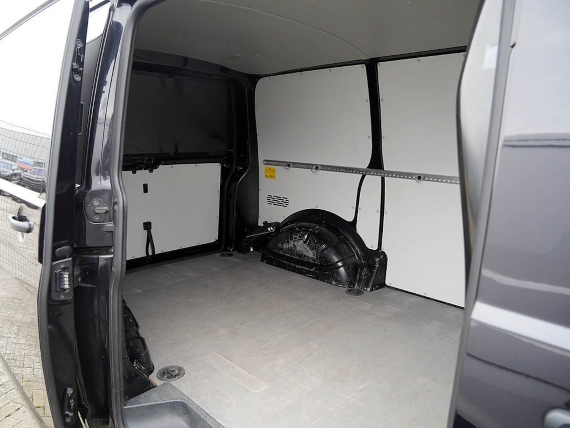 Volkswagen T6.1 Transporter Kasten kurzer Radstand