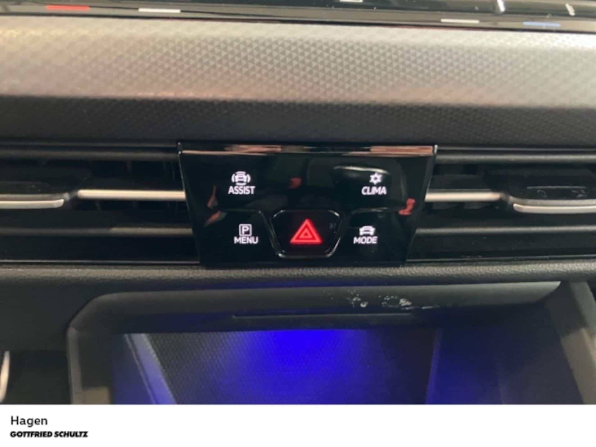 Volkswagen Golf Active