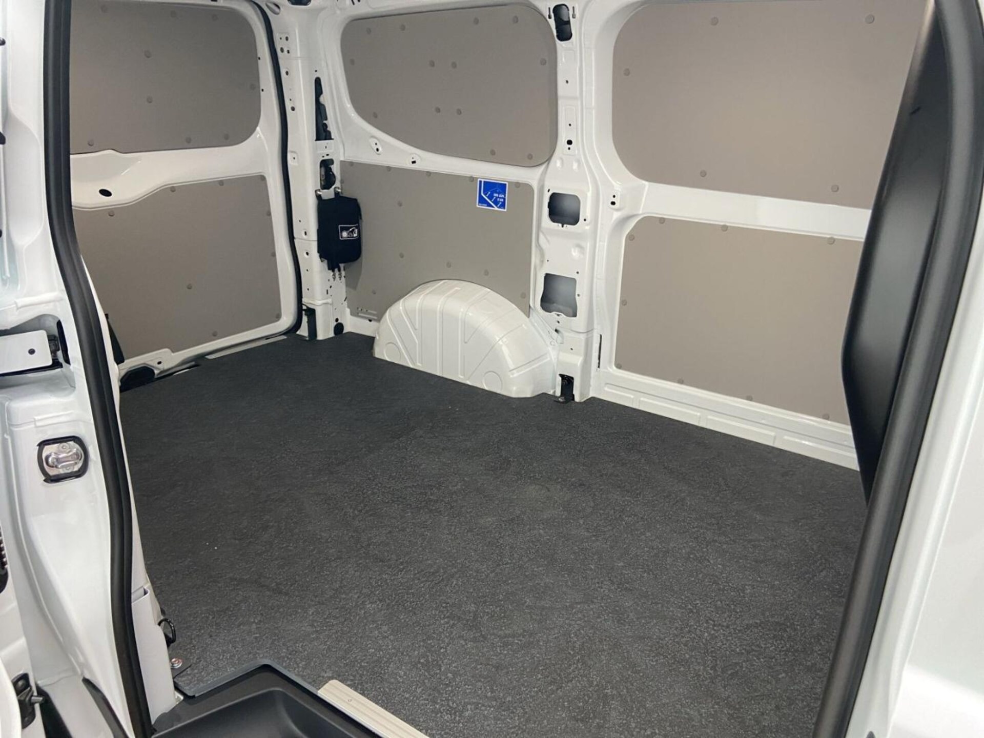 Volkswagen Transporter Kasten kurzer Radstand