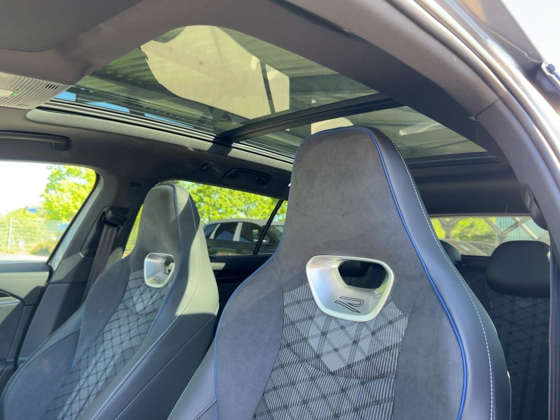 Volkswagen Passat R-Line