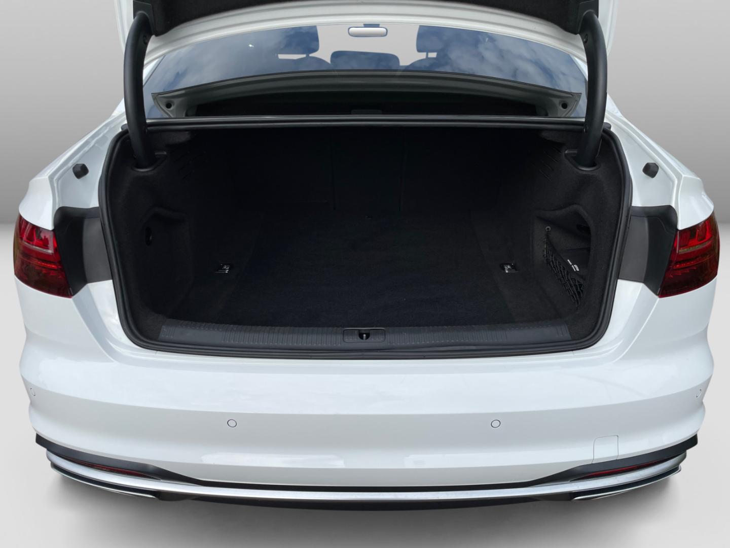 Image about Audi A4 Limousine 35 TFSI Schaltgetriebe