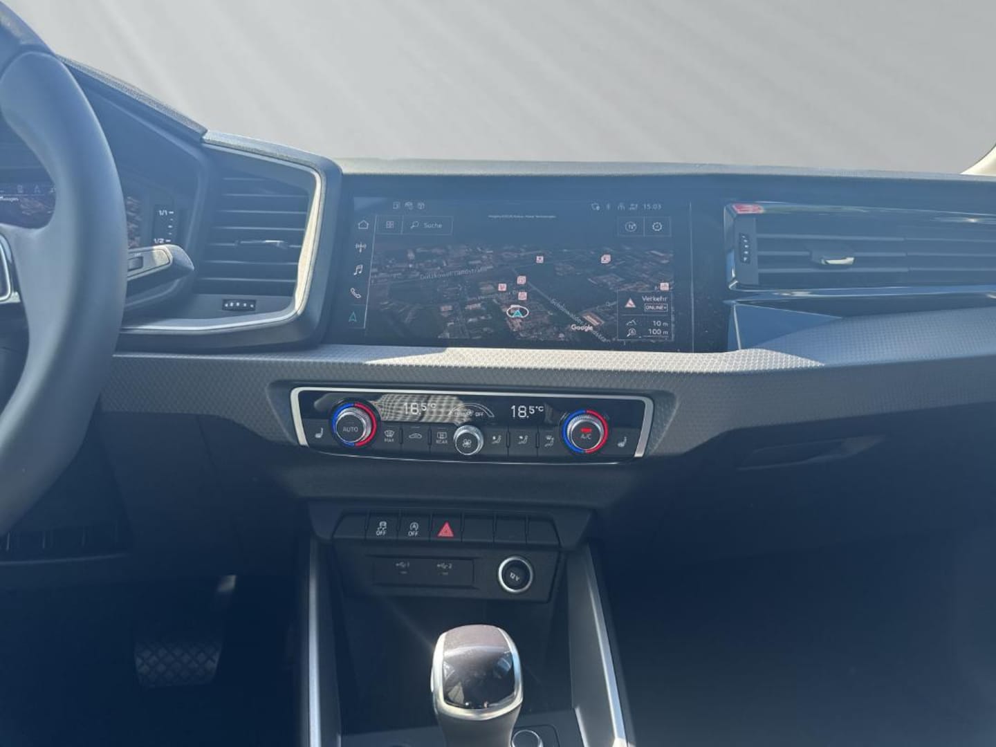 Bild über Audi A1 Sportback S line 25 TFSI S tronic - für weitere Informationen kontaktieren Sie den Audi Partner
