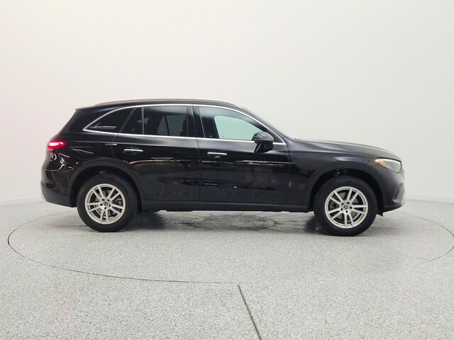 2023 Mercedes-Benz GLC 300