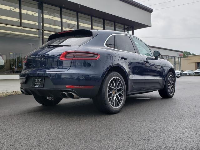2016 Porsche Macan