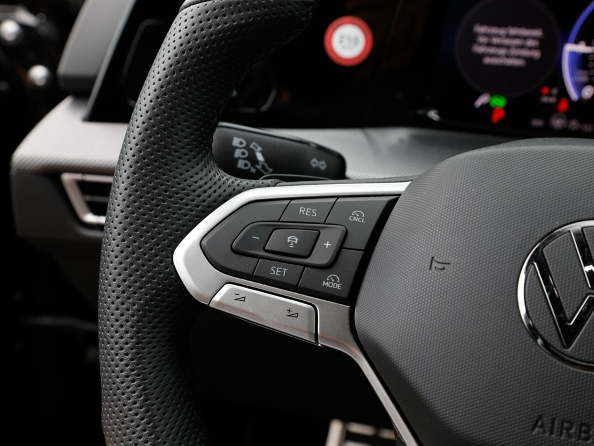 Volkswagen Golf Variant R-Line