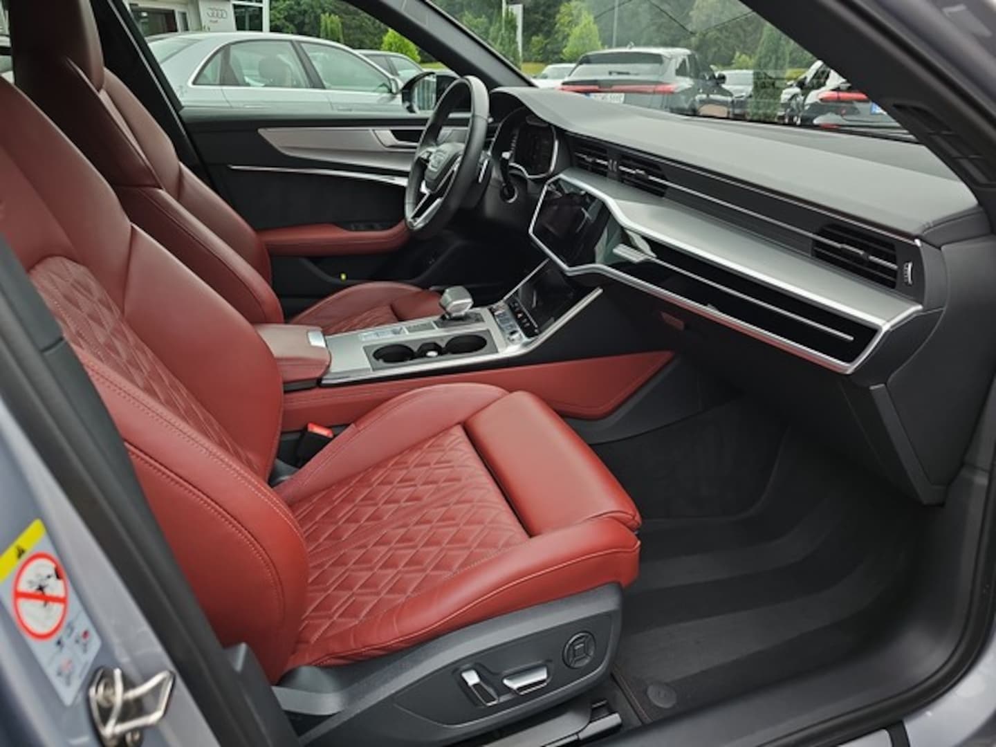 Bild über Audi S6 Limousine TDI quattro tiptronic - für weitere Informationen kontaktieren Sie den Audi Partner