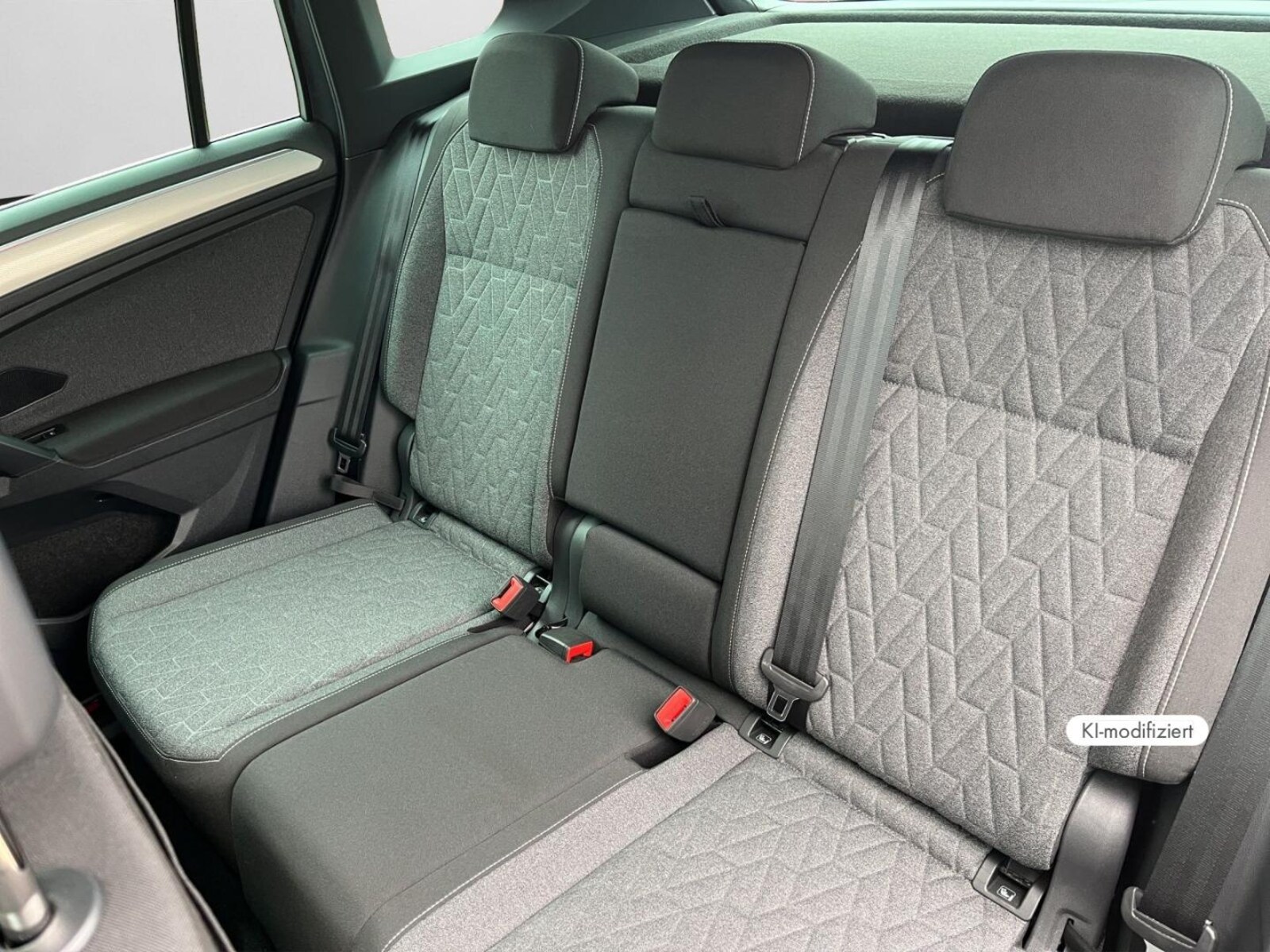 Volkswagen Tiguan – Bild 15