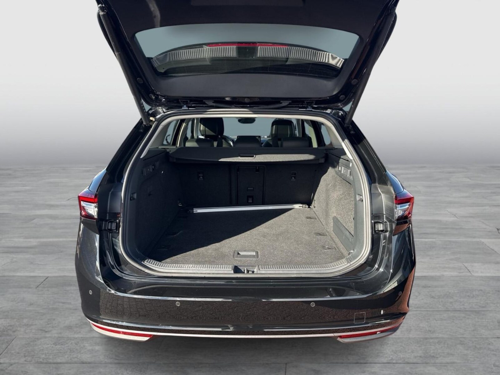 Škoda Superb Combi – Bild 14