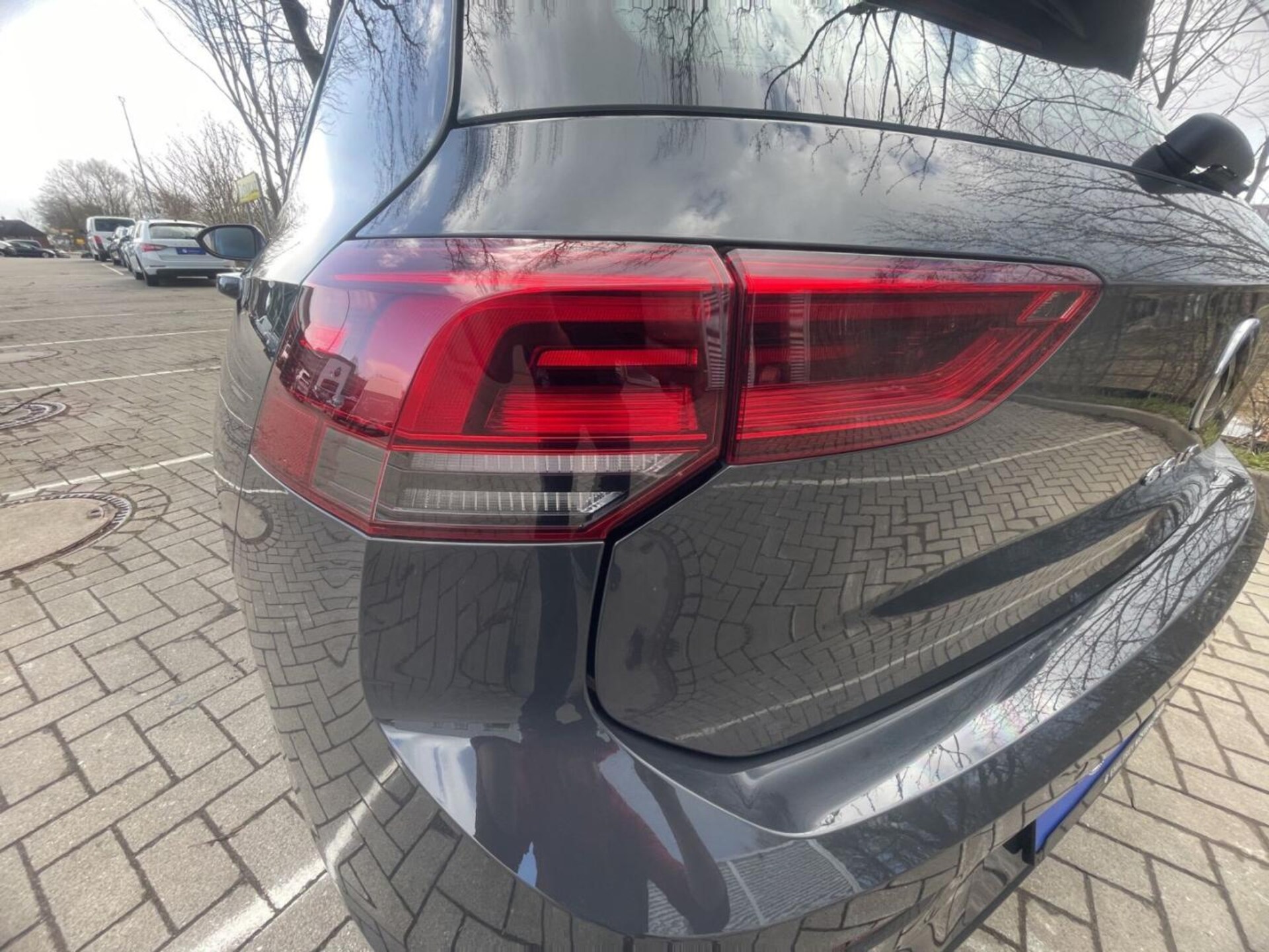 Volkswagen Golf Life