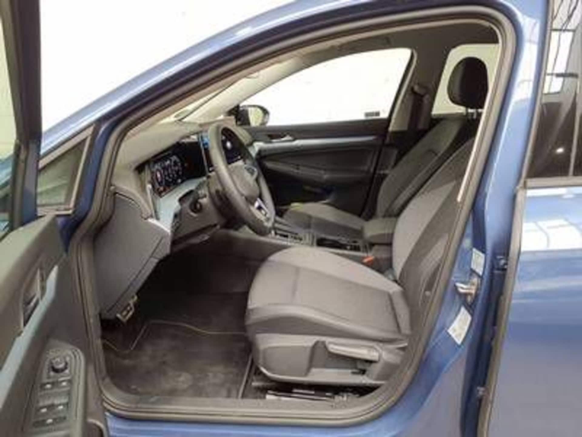 Volkswagen Golf Life