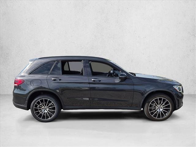 2022 Mercedes-Benz GLC 300