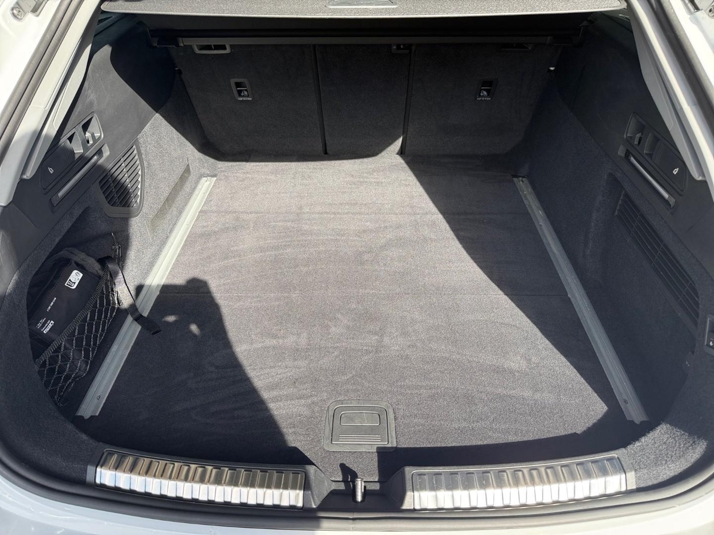 Bild über Audi A6 Avant TDI quattro 150 kW S tronic - für weitere Informationen kontaktieren Sie den Audi Partner