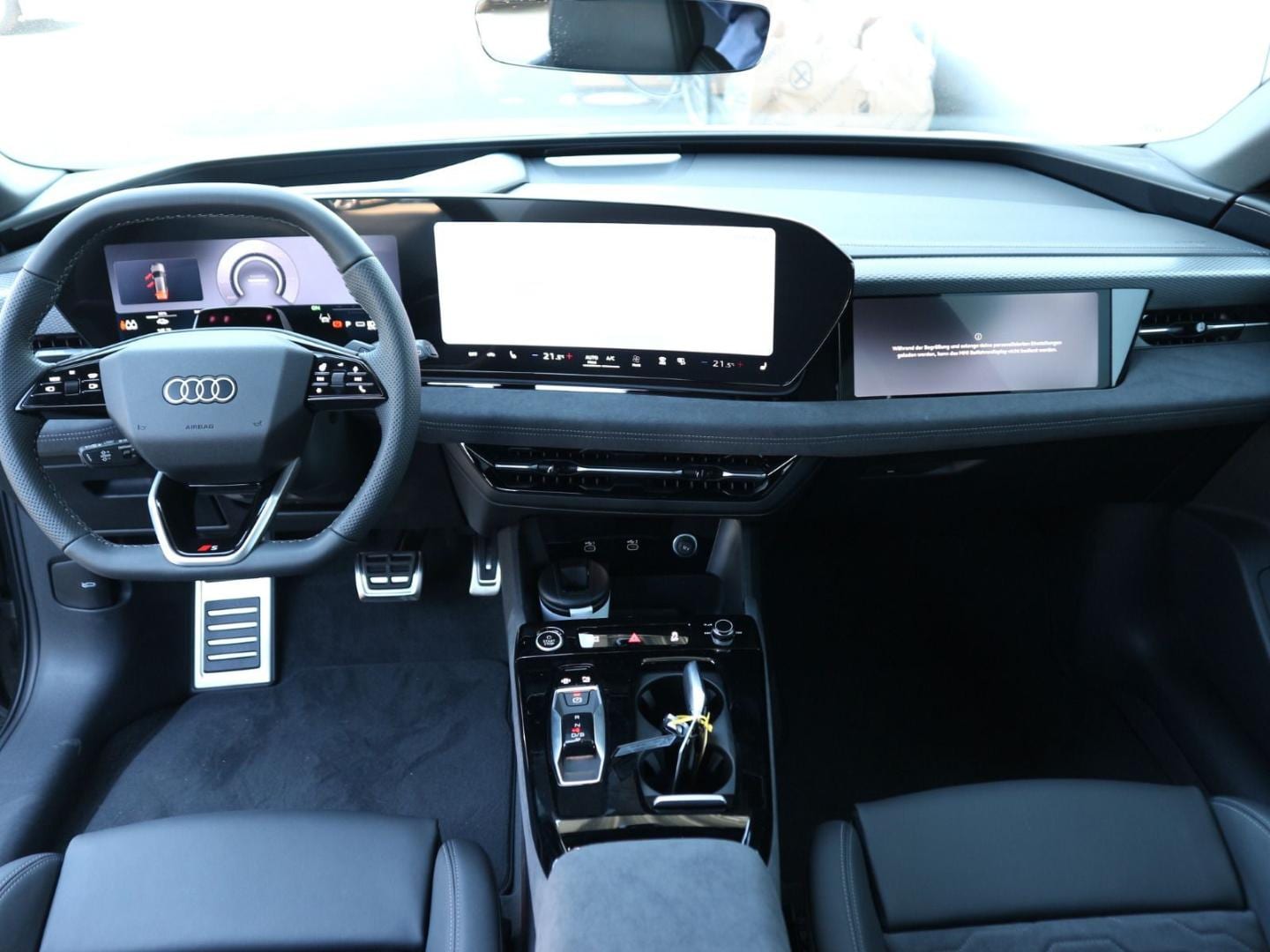 Bild über Audi A6 Avant e-tron S line business e-tron performance 270 kW - für weitere Informationen kontaktieren Sie den Audi Partner