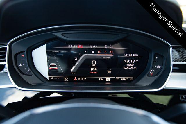 2025 Audi S8 Base - Photo 10