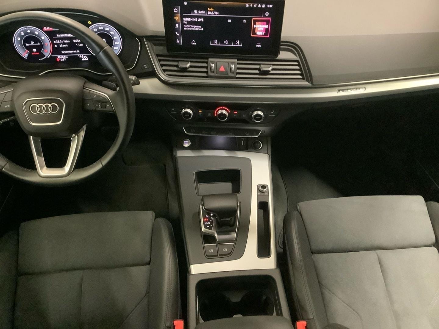 Bild über Audi Q5 45 TFSI quattro S tronic - für weitere Informationen kontaktieren Sie den Audi Partner
