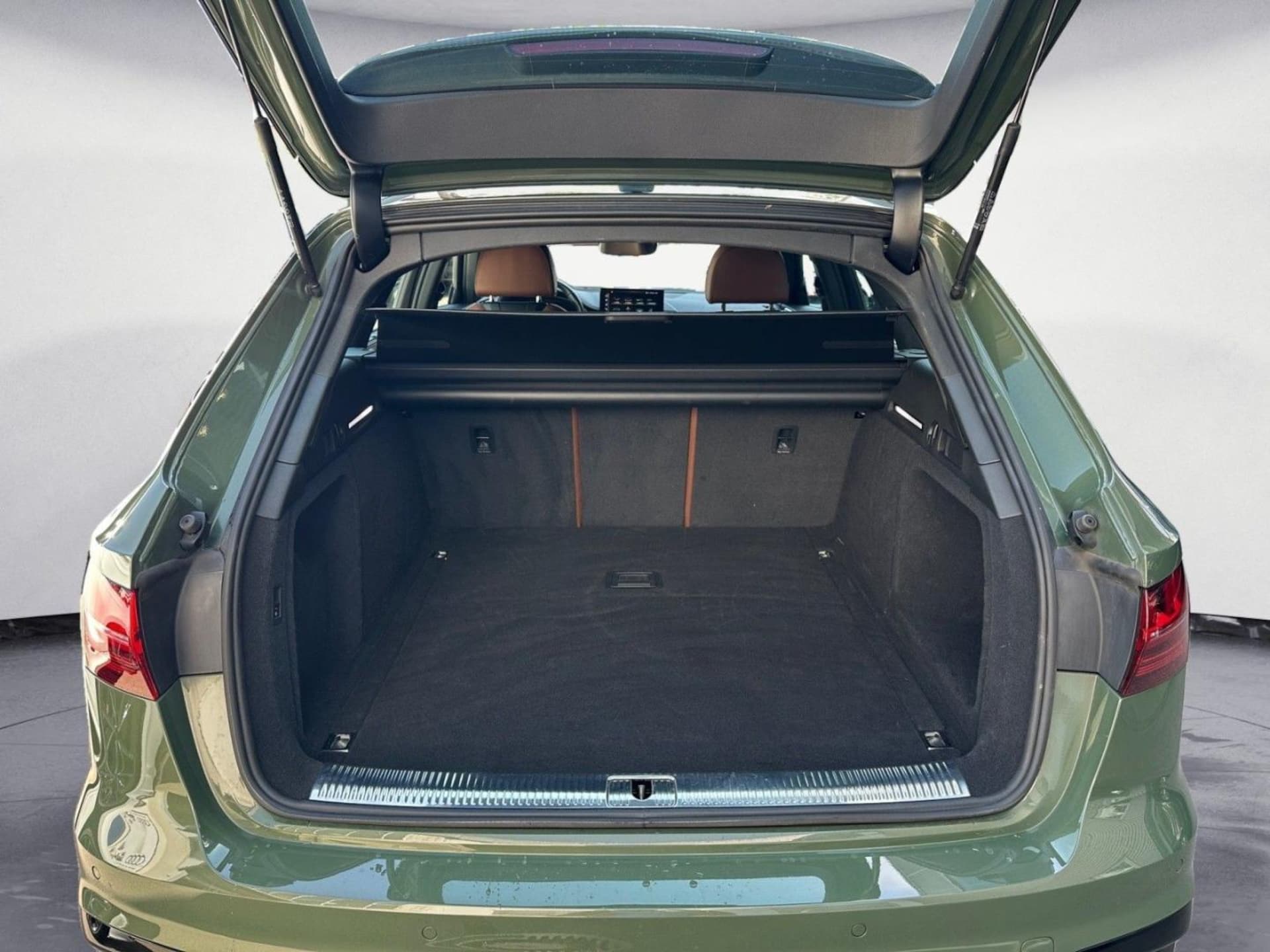 Audi A4 Avant S line