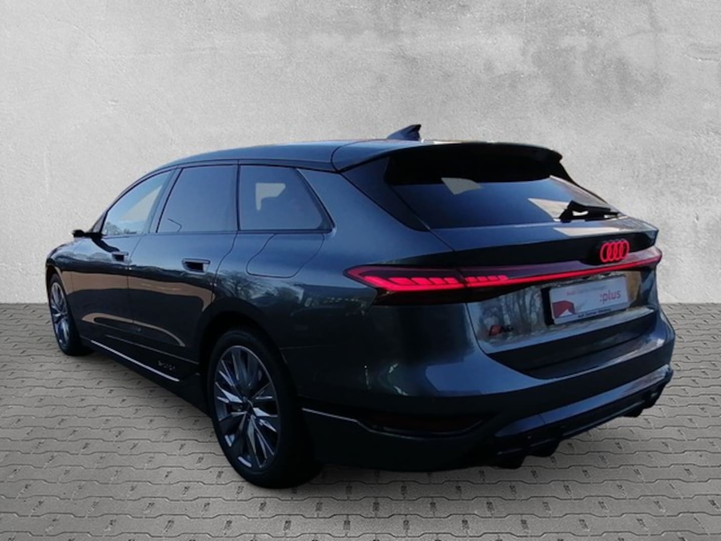 Bild über Audi A6 Avant e-tron e-tron performance - für weitere Informationen kontaktieren Sie den Audi Partner