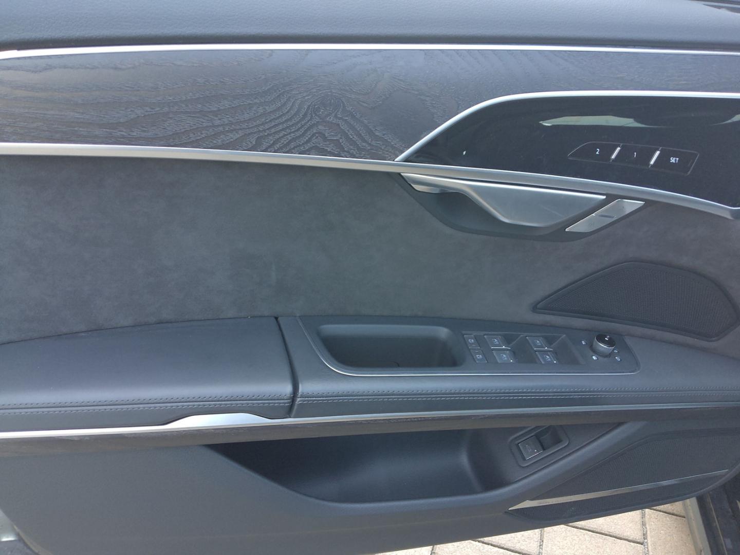 Image about Audi A8 50 TDI quattro tiptronic