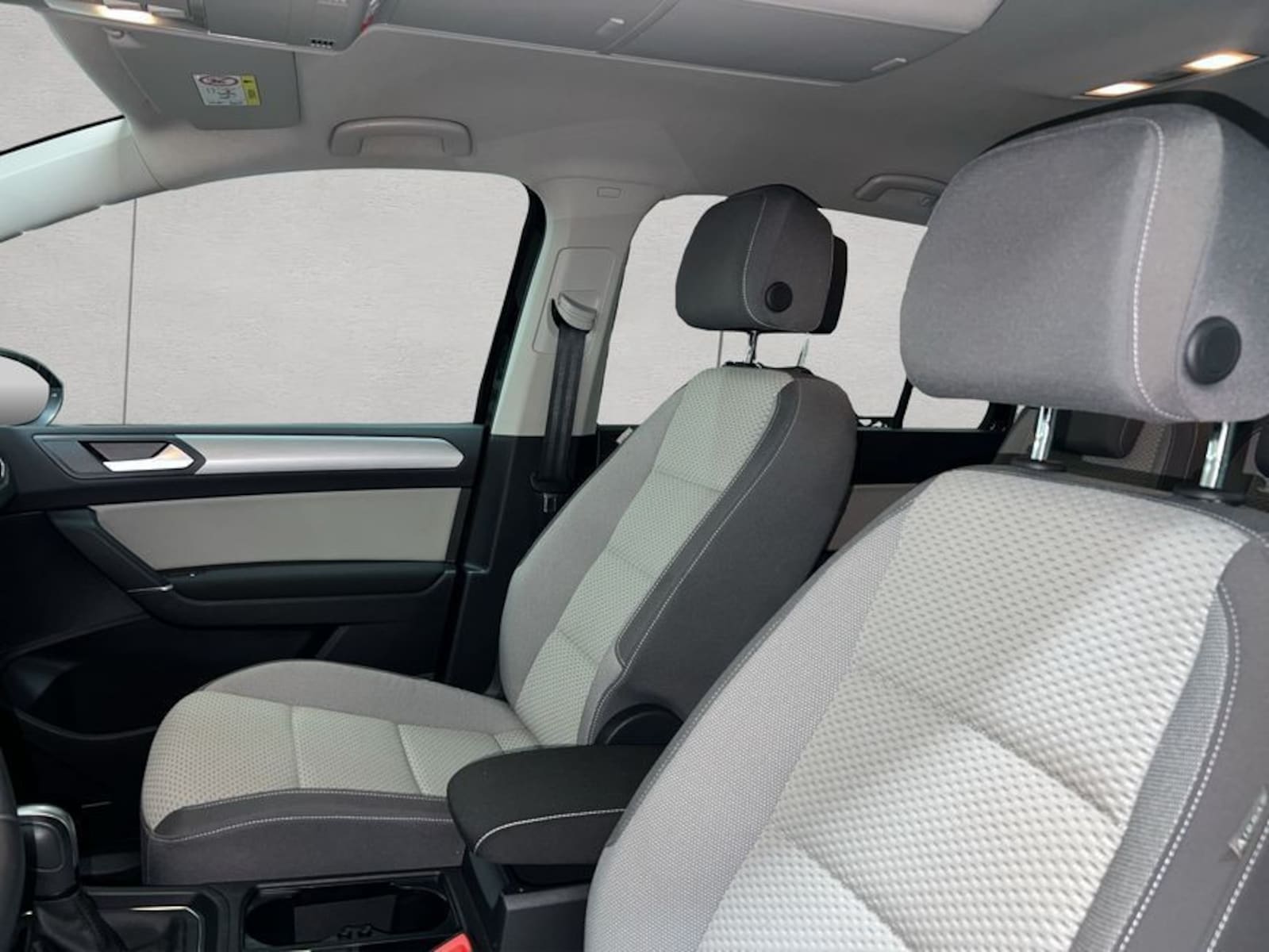 Volkswagen Touran – Bild 16