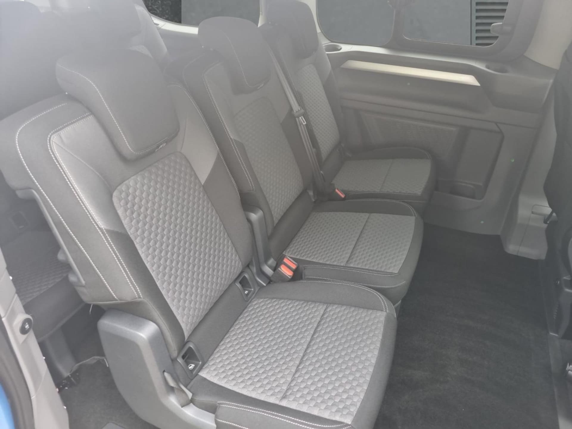 Volkswagen e-Caravelle Life