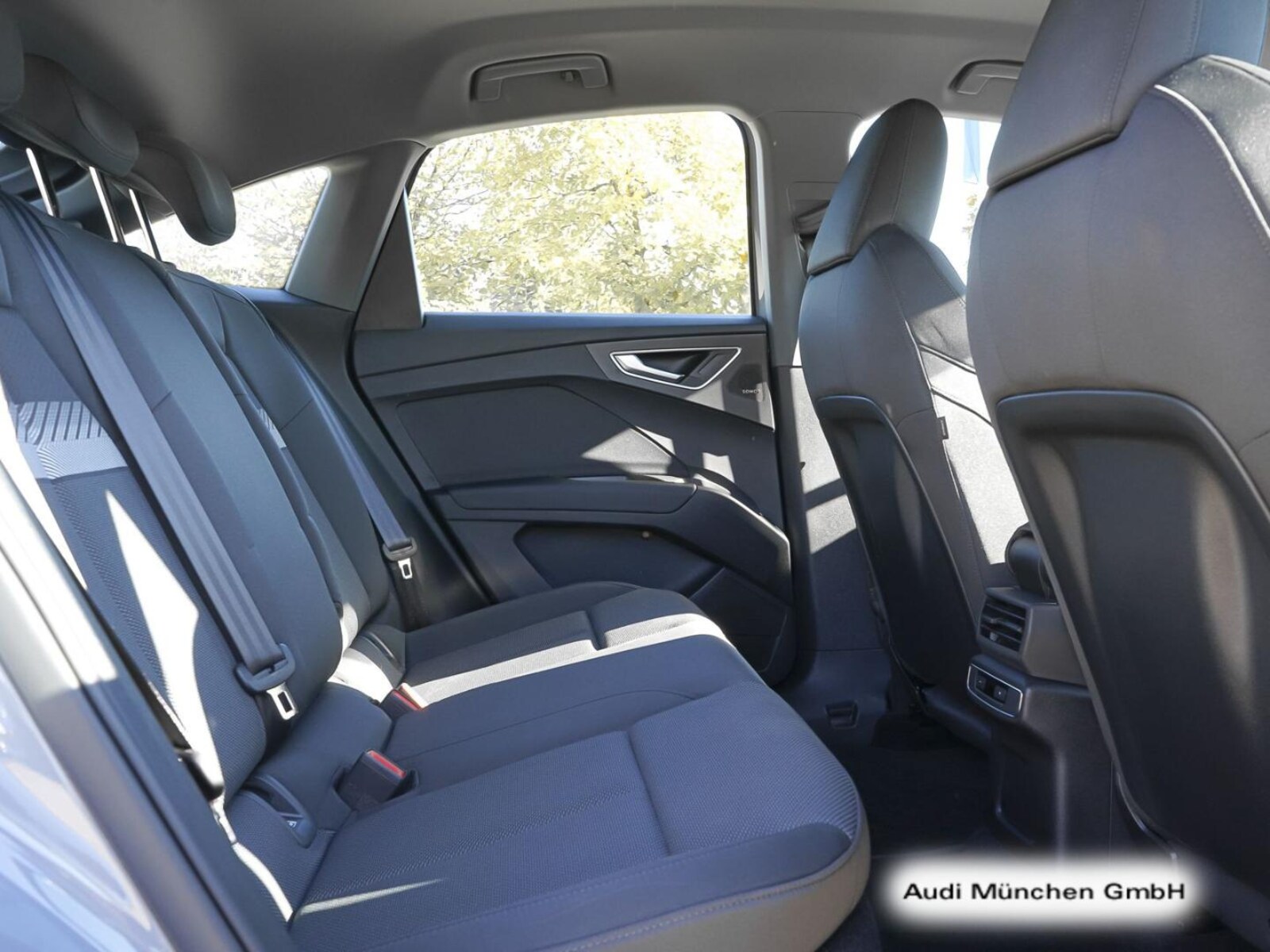 Audi Q4 Sportback e-tron – Bild 13