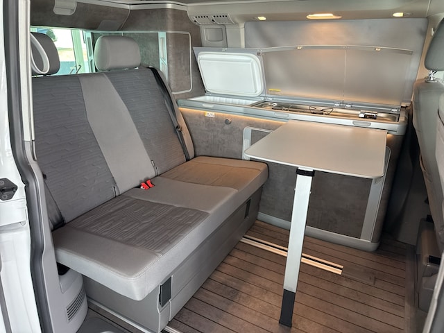 Volkswagen T6.1 California