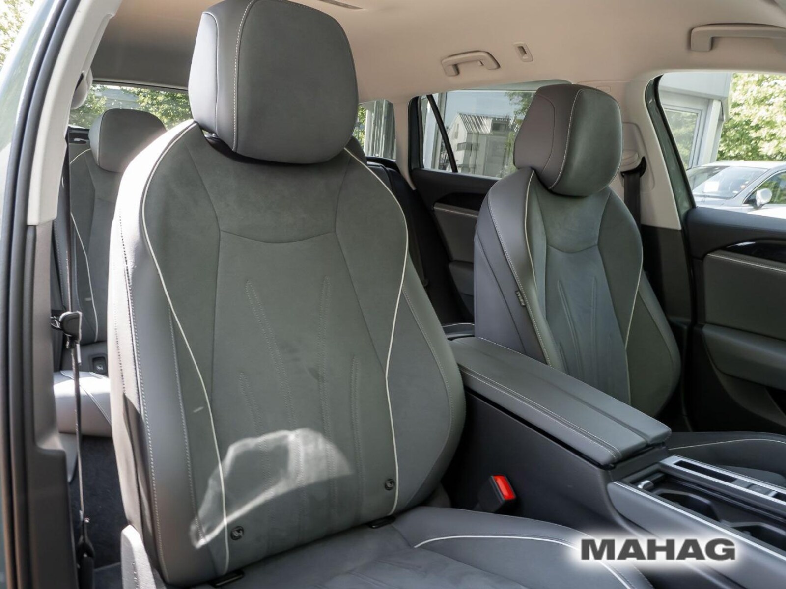 Volkswagen Passat – Bild 13