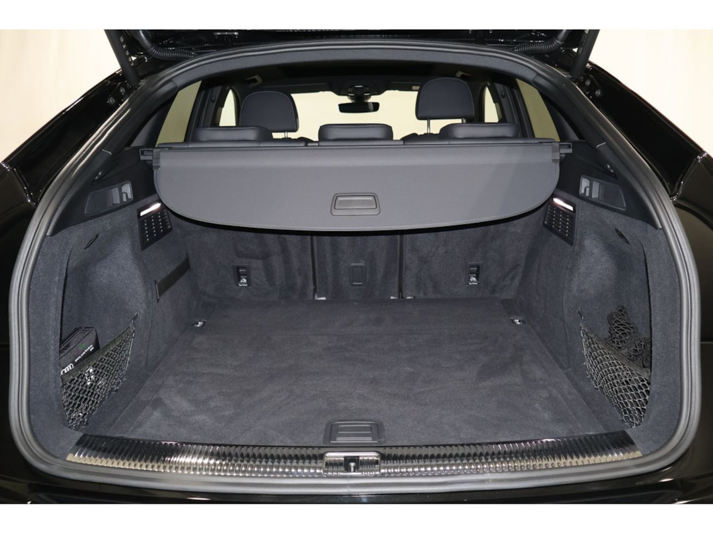 Bild über Audi Q5 Sportback 40 TDI quattro S tronic - für weitere Informationen kontaktieren Sie den Audi Partner