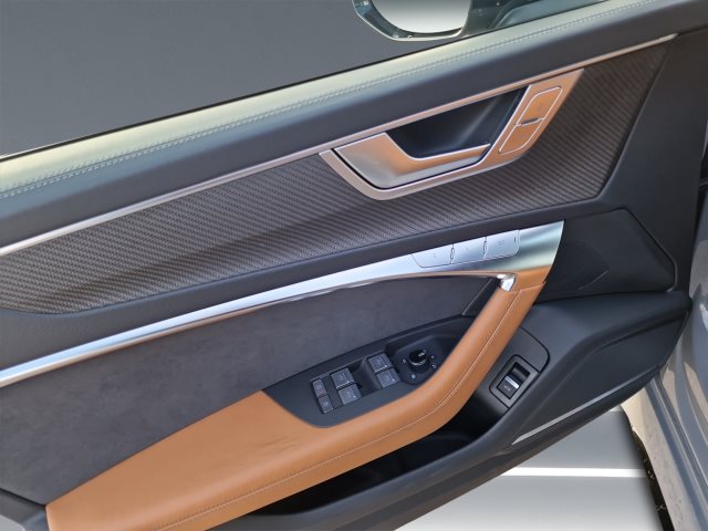 Image about Audi RS 6 Avant TFSI quattro tiptronic