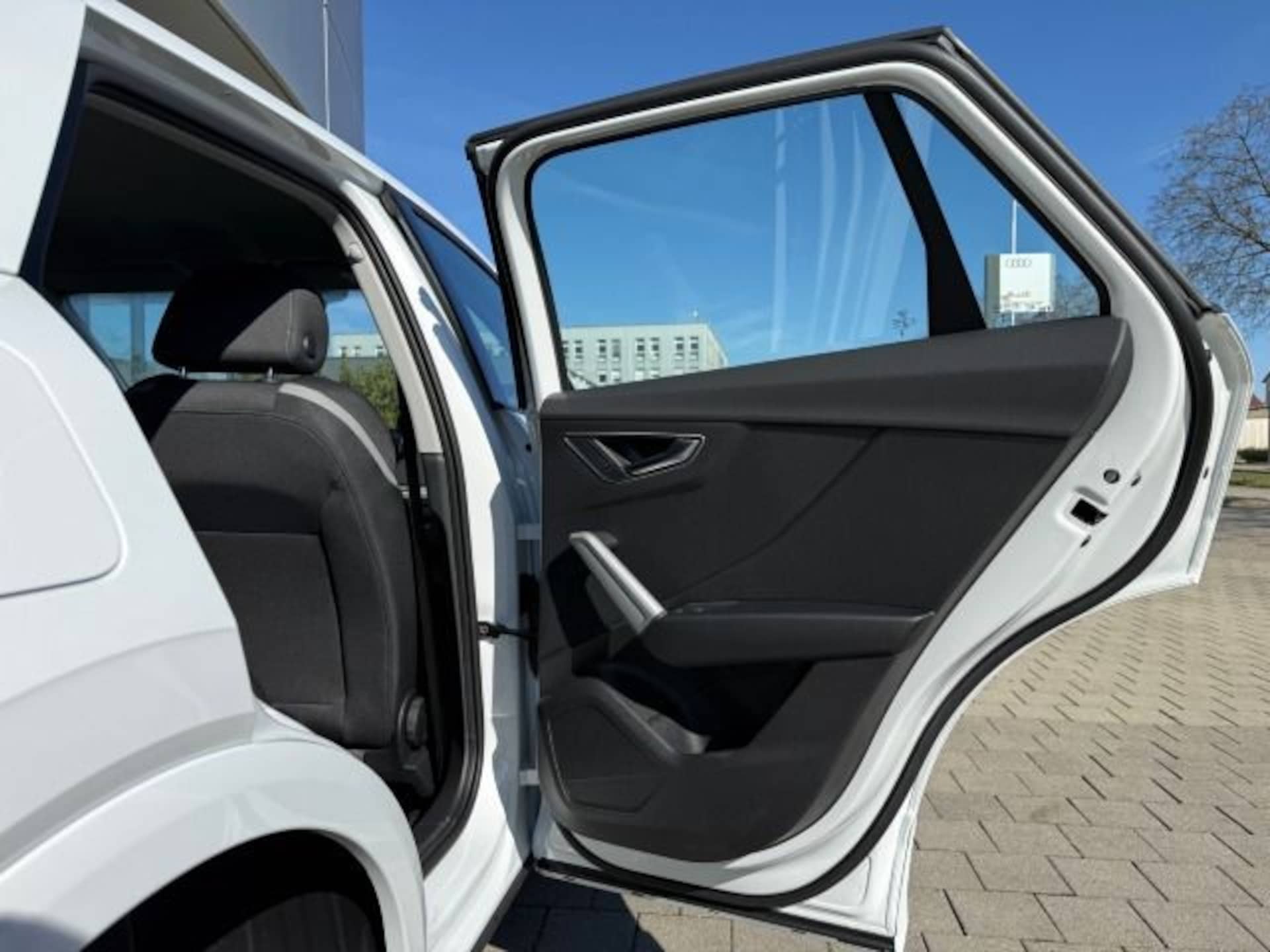 Audi Q2 S line